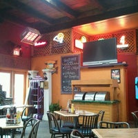 Photo taken at Hardshell Cafe by Henderson S. on 1/25/2012