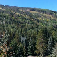 Photo taken at Evergreen Lodge at Vail by Joanne K. on 9/8/2012