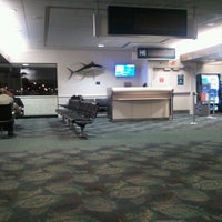 Photo taken at Gate H6 by Victor S. on 1/22/2012