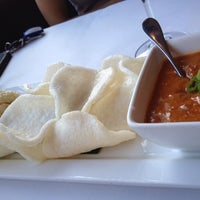 Foto tomada en Tepthida Khmer Restaurant  por Kanika V. el 2/15/2012