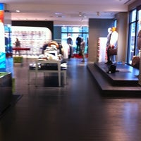 Photo taken at Suitsupply Chicago by Kadmiel C. on 8/8/2012