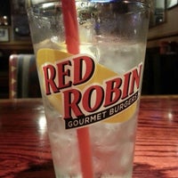 Photo taken at Red Robin Gourmet Burgers and Brews by R. G. on 9/11/2012