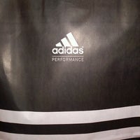 adidas - Microcentro Porteño - Florida 525