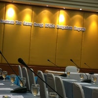 Photo taken at Meeting Room 5-2 by พจนารถ เ. on 5/4/2012