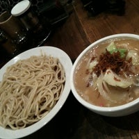 Photo taken at 博多つけ麺 秀 by こで き. on 8/11/2012