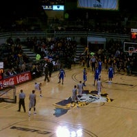 รูปภาพถ่ายที่ Minges Coliseum โดย Mitch Rich-Boy J. เมื่อ 2/9/2012