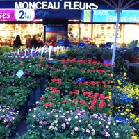 Photo taken at Monceau Fleurs Malesherbes by Bandit D. on 4/3/2012