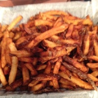 Photo taken at Mojo&#39;s Famous Burgers Cherrydale by Amy S. on 8/23/2012