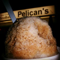 รูปภาพถ่ายที่ Pelican&amp;#39;s SnoBalls โดย Andrew E. เมื่อ 4/25/2012