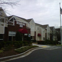 Photo taken at Residence Inn by Marriott Nashville Brentwood by Inan P. on 12/4/2011