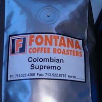 Foto tirada no(a) Fontana Coffee Roasters (Wholesale only) por Chef D. em 9/7/2011