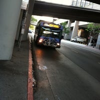 Photo taken at Santa Monica Big Blue Bus - Rapid 10 by Sarah R. on 9/3/2011