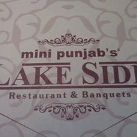 Снимок сделан в Mini Punjab&amp;#39;s Lake Side Restaurant пользователем Apurv D. 12/4/2011