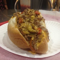 Foto scattata a Philly&amp;#39;s Cheese Steaks &amp;amp; Grill da Wes G. il 9/6/2012