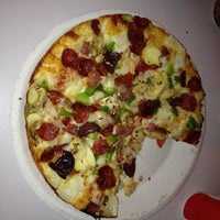 Foto diambil di Pizza by Alex oleh Peter T. pada 8/30/2012