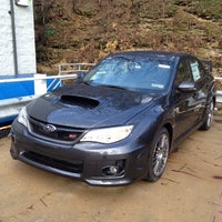 3/19/2012 tarihinde Chris B.ziyaretçi tarafından Subaru of South Hills'de çekilen fotoğraf