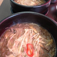Photo taken at Muhan Dojeon Korean Restaurant by Chin Leong on 4/25/2012