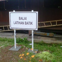 Photo taken at Museum Batik by denny r. on 12/24/2011