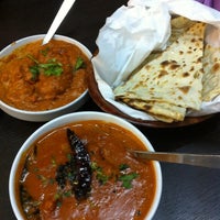 Photo taken at Chutney Mary Indian Fast Food by Poyl on 9/26/2011