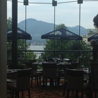 Photo taken at Renaissance Vancouver Harbourside Hotel by Maru M. on 8/26/2012