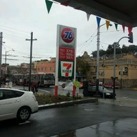 Photo taken at 7-Eleven by Rex C. on 11/20/2011