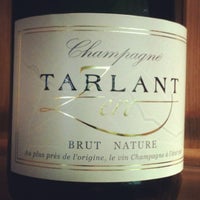 4/7/2012 tarihinde Eva R.ziyaretçi tarafından Champagne Tarlant'de çekilen fotoğraf
