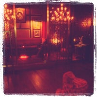 Foto tirada no(a) Crimson Lounge por Elliot K. em 8/10/2011