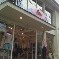 Photo taken at flower 原宿店 by raurublock on 10/2/2011