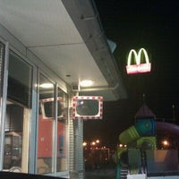 Das Foto wurde bei McDonald&amp;#39;s von Justin B. am 3/28/2011 aufgenommen