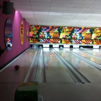 Photo taken at Boliche Bowling Station by Humberto S. on 1/28/2012