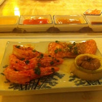 Photo taken at Restaurante Japonés Sakura II by Alfonso A. on 6/16/2012