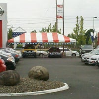 Снимок сделан в Nissan of Portland пользователем Chris H. 6/22/2011