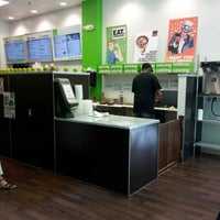 Снимок сделан в Freshii пользователем MsCee E. 8/30/2012