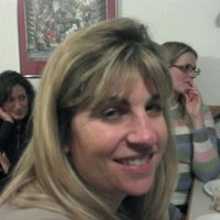 Photo taken at Round Table Pizza by Timmy P. on 11/29/2011