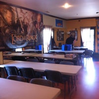 รูปภาพถ่ายที่ The Wandering Dragon Game Shoppe โดย Jason F. เมื่อ 7/26/2012