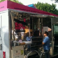 Photo taken at Coolhaus Truck by Albert D. on 9/25/2011