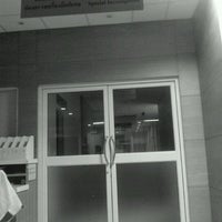 Photo taken at OPD Eye ตึกผู้ป่วยนอกชั้น 5 รพ.ศิริราช by Minnano T. on 1/15/2012
