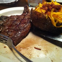 Photo taken at Texas Roadhouse by Gerald W. on 2/11/2012