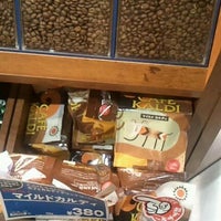 Photo taken at KALDI COFFEE FARM by Etsushi S. on 6/1/2012