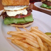 Photo taken at Café La Fresca: Homemade Hamburgers &amp;amp; Bar by Masaaki K. on 7/8/2012