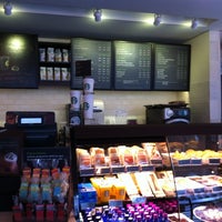 Photo taken at Starbucks by Manoel B. on 6/22/2012