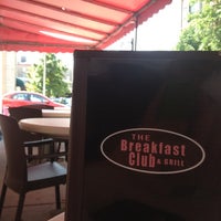8/15/2012 tarihinde Etienne P.ziyaretçi tarafından The Breakfast Club &amp;amp; Grill'de çekilen fotoğraf