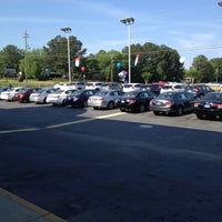 Foto scattata a Hughes Honda da Neil B. il 4/30/2012