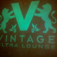 Foto tomada en Vintage Ultra Lounge  por TampaBayNightLife.TV G. el 2/11/2012