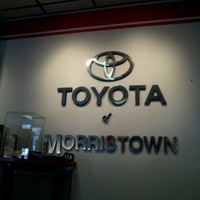 รูปภาพถ่ายที่ Toyota of Morristown โดย Ricardo T. เมื่อ 7/24/2012
