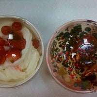 รูปภาพถ่ายที่ Berryrich Frozen Yogurt โดย Keith E. เมื่อ 8/24/2012