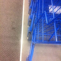 รูปภาพถ่ายที่ Walmart Pharmacy โดย Jessica B. เมื่อ 8/26/2012