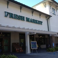 Foto tomada en The Fresh Market  por AwayIsHome el 8/26/2012