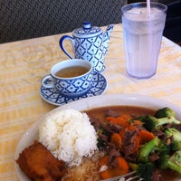 Photo taken at Padthai Thai Restaurant by David B. on 6/11/2012