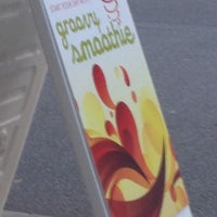 Photo taken at Groovy Smoothie by Genesis S. on 4/9/2012